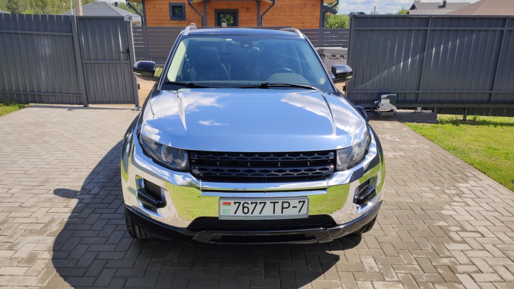 Единственный в своем роде. В Беларуси продают Range Rover Evoque зеркального цвета