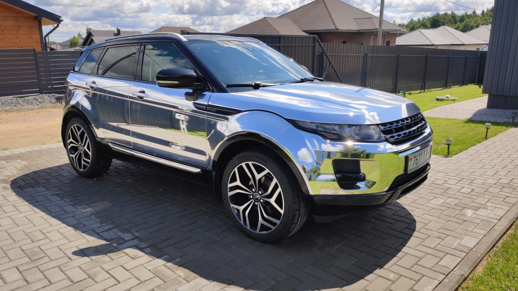 Единственный в своем роде. В Беларуси продают Range Rover Evoque зеркального цвета