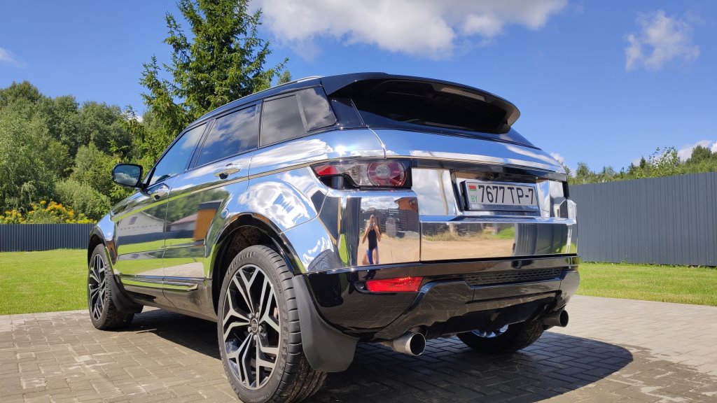 Единственный в своем роде. В Беларуси продают Range Rover Evoque зеркального цвета