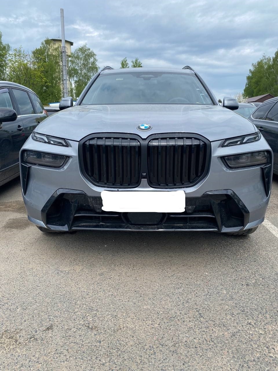 «Ущерб составил более 465 000 рублей». Авто премиум-класса из Европы нелегально ввозила компания из Брестской области