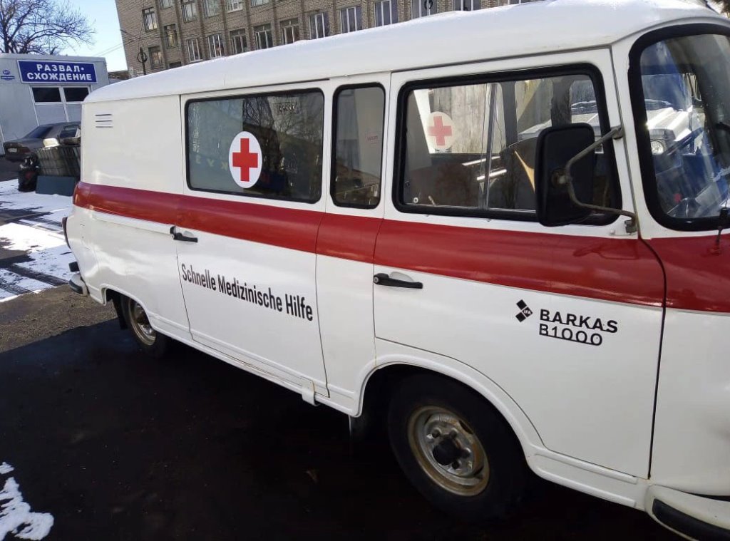 Был катафалком, а стал звездой кино: история «Баркаса-1000» и других ретроавто коллекционера из Жабинки