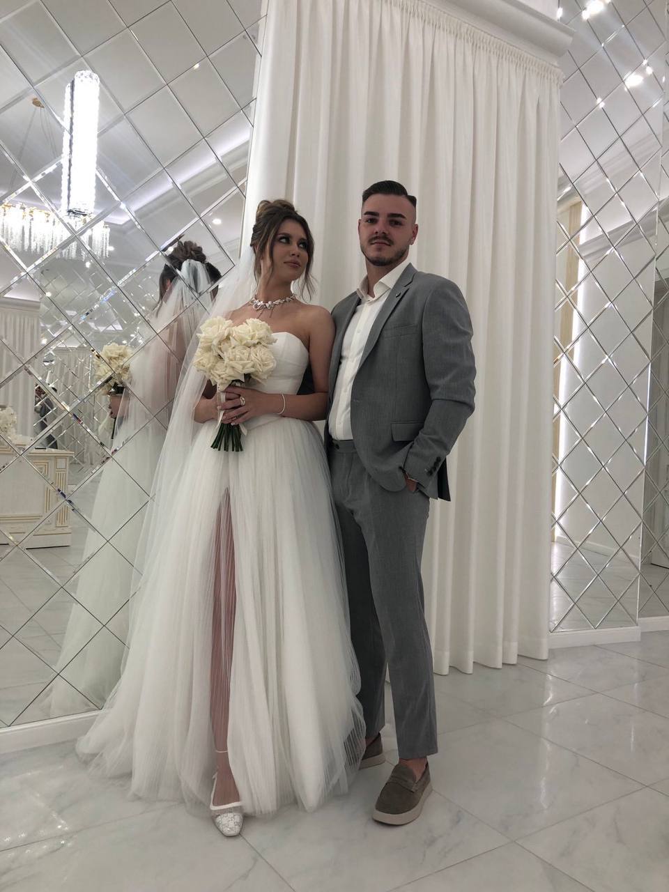 10 пар поженились в Бресте в красивую дату