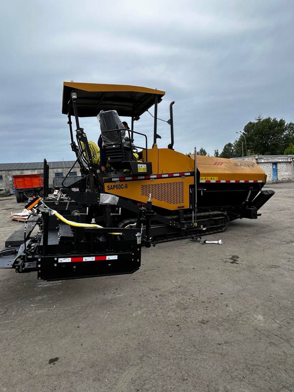 КУП «Брестское ДЭП» приобрело две новые единицы техники