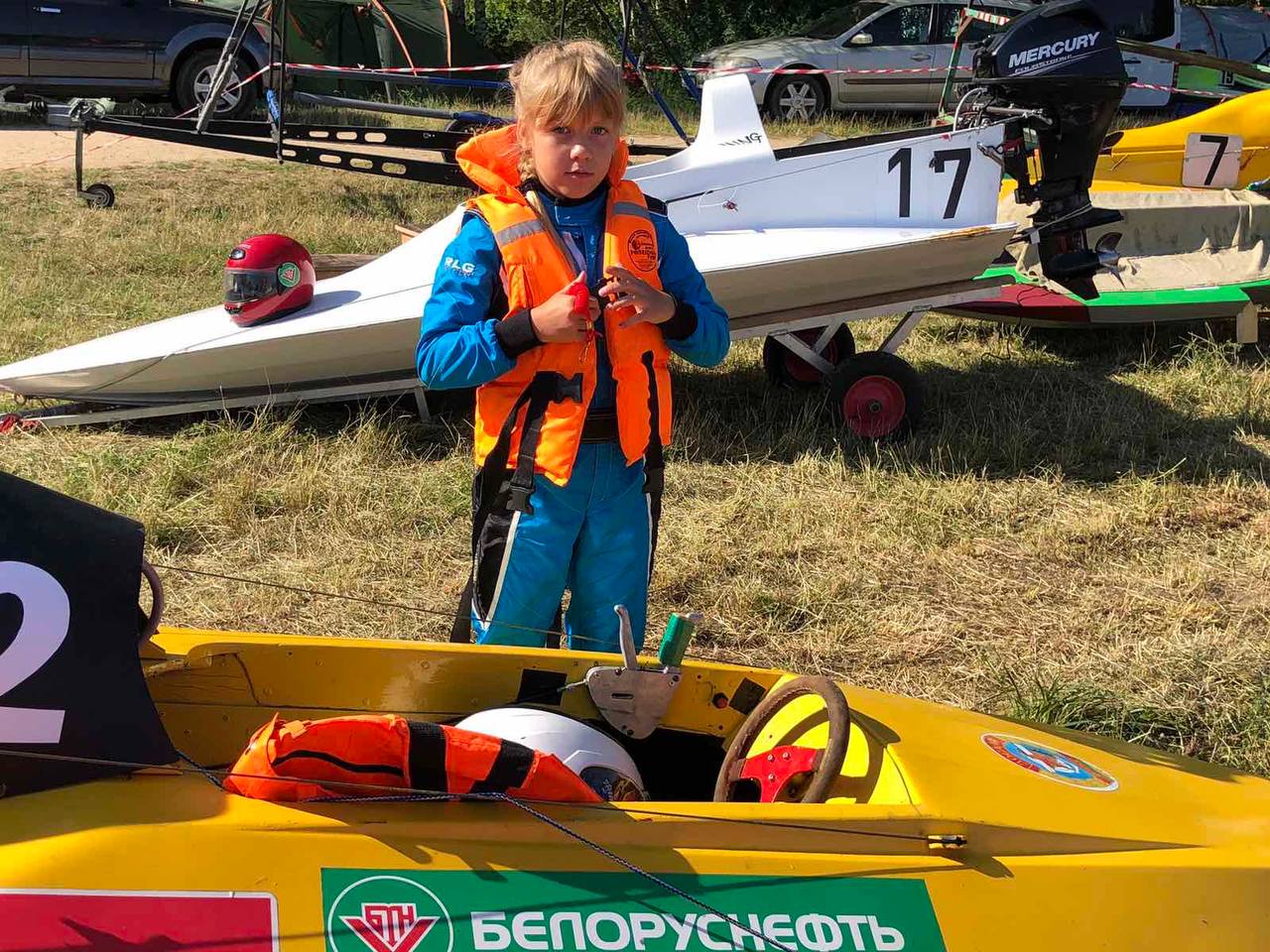 В Бресте проходит 1-ый этап открытого чемпионата Беларуси по водно-моторному спорту