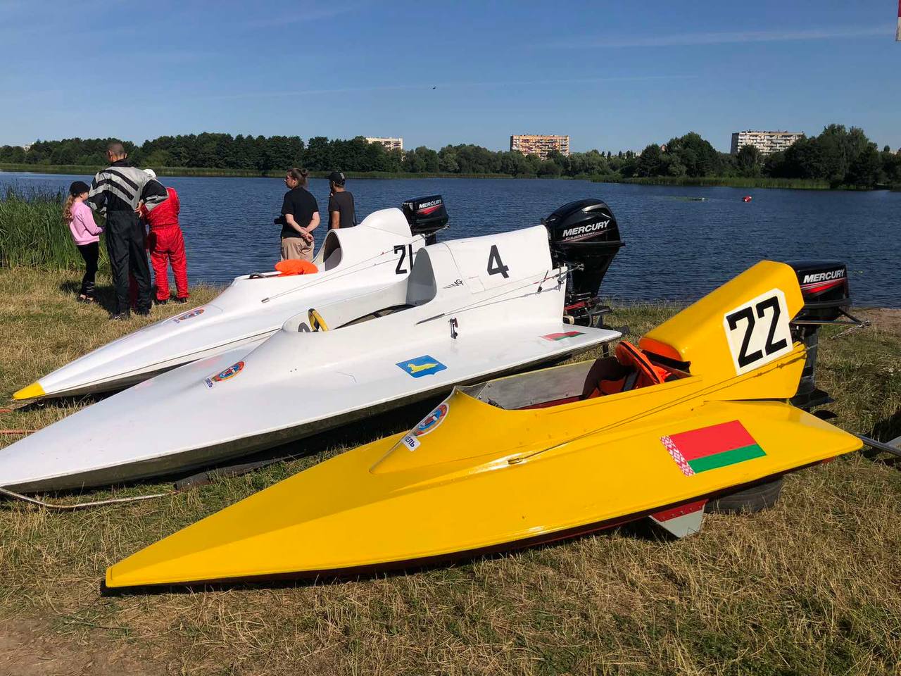 В Бресте проходит 1-ый этап открытого чемпионата Беларуси по водно-моторному спорту