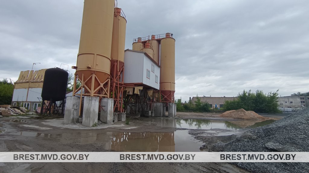 За хищение бетона задержаны работники предприятия в Пинске