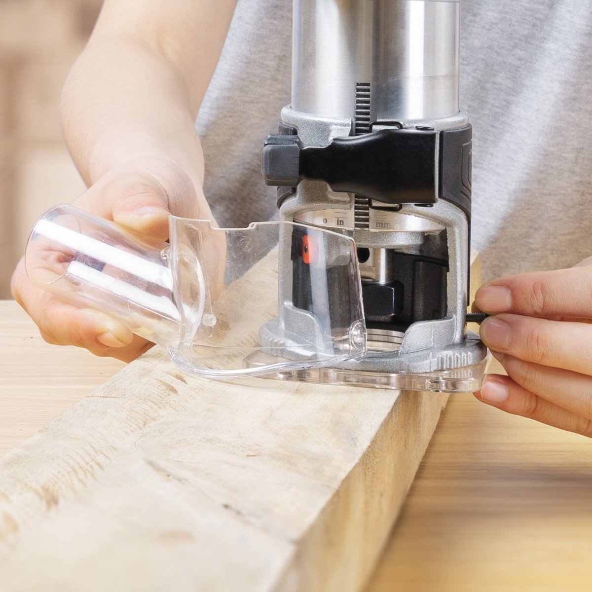 Новые горизонты точности и универсальности: аккумуляторные кромочный фрезер и реноватор Greenworks