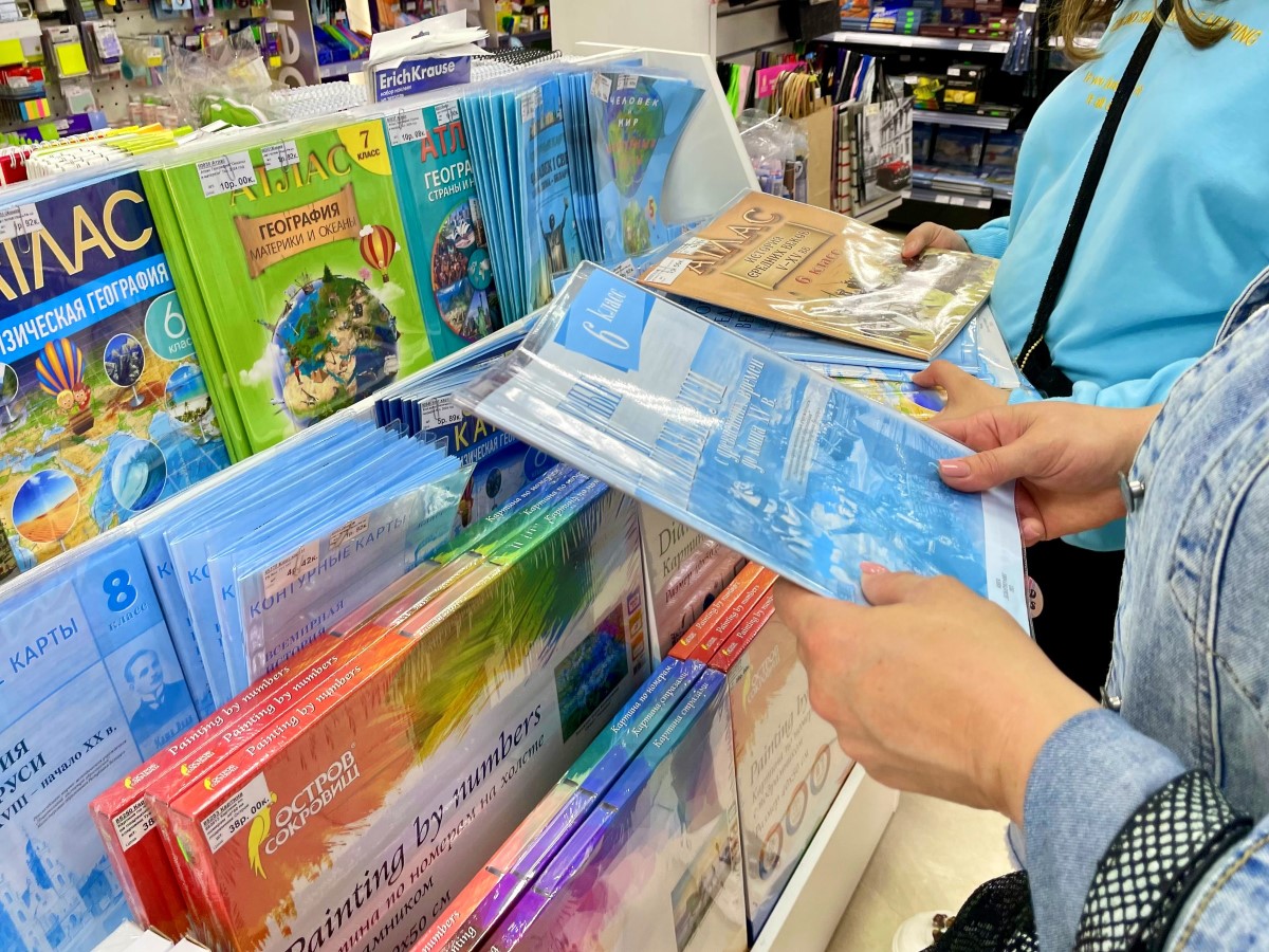 Вся школьная канцелярия здесь! Большой ассортимент товаров и СУПЕР АКЦИЯ в брестских магазинах «Канцелярские штучки»