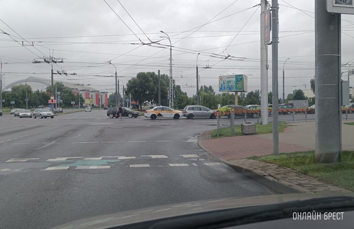 Утром в Бресте произошло два ДТП