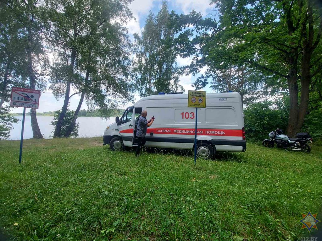 В Барановичах спасен мужчина, который ушел под воду