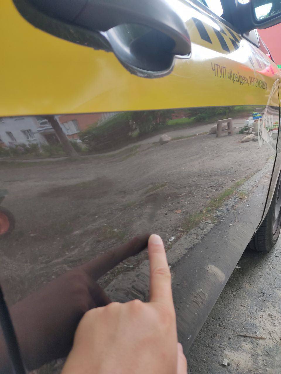 Женщина-таксист отказалась везти грубого клиента. Что было дальше?