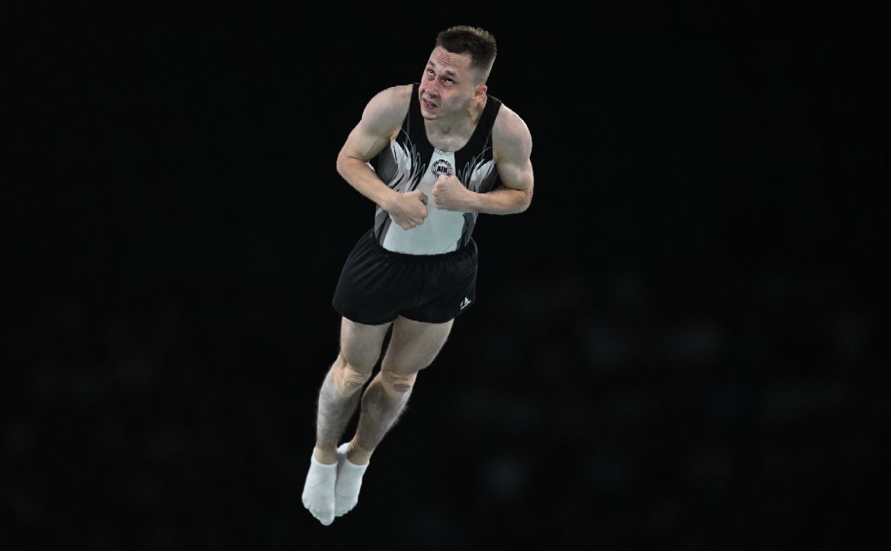 Белорус завоевал золото в прыжках на батуте на Олимпиаде в Париже