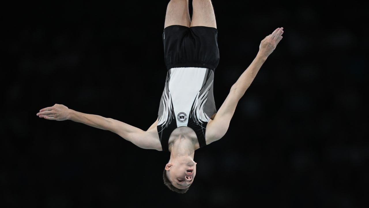 Белорус завоевал золото в прыжках на батуте на Олимпиаде в Париже