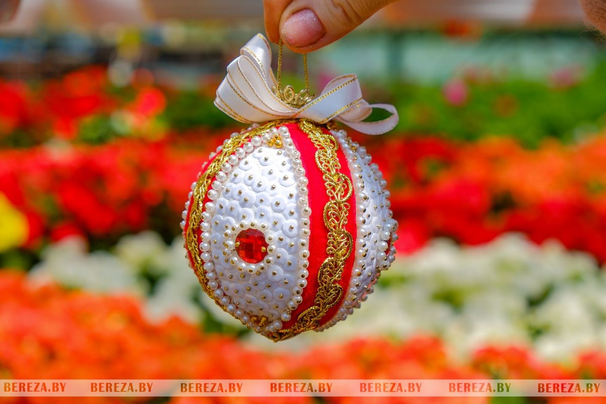 Супруги из Березы показали свой сад