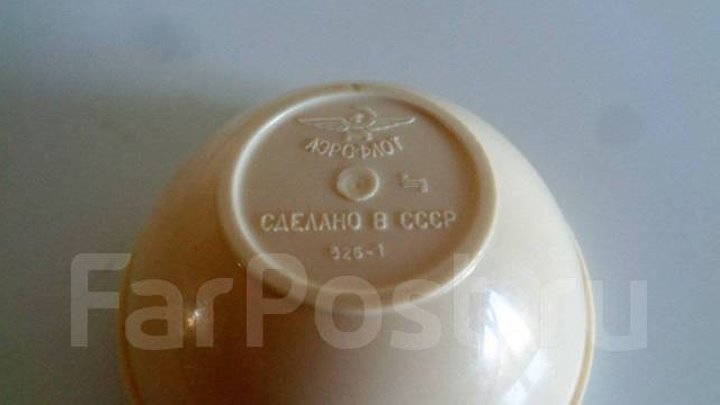 В аэропорту Бреста заметили советские стаканчики для питья. Что это значит?