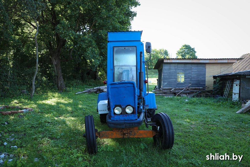 Белорус собрал трактор из деталей для машин