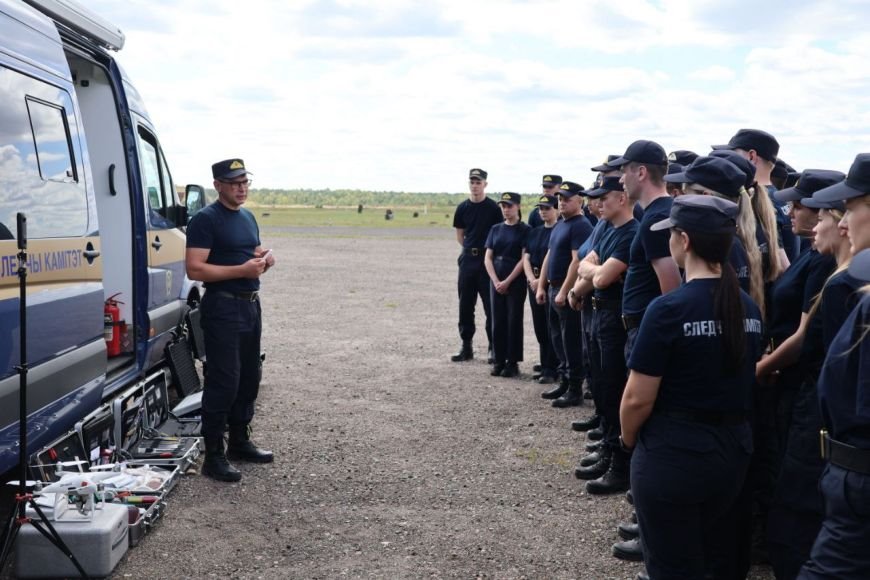 Поможет на местах происшествий и убережет от ошибок. Чему учат молодых следователей на сборе под Брестом