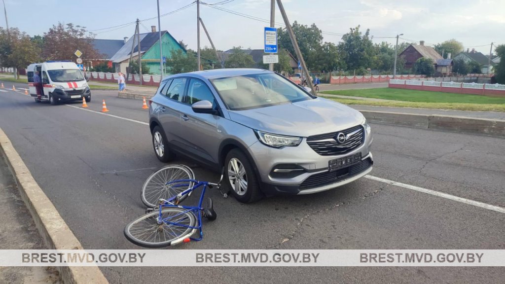 В Жабинке водитель Opel сбил 9-летнего велосипедиста
