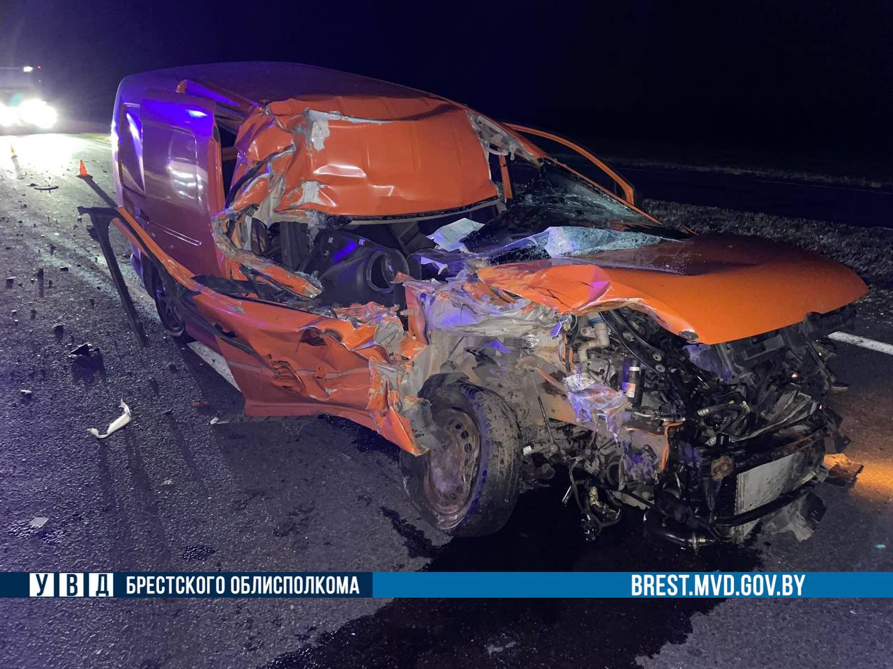 Соляная кислота разлилась на дорогу в результате ДТП в Брестской области