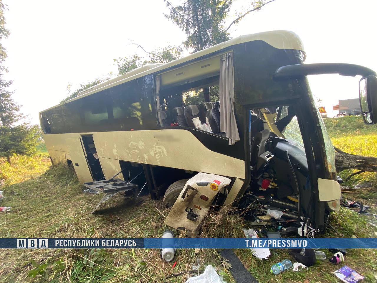 Автобус «Брест - Москва» попал в ДТП: есть пострадавшие