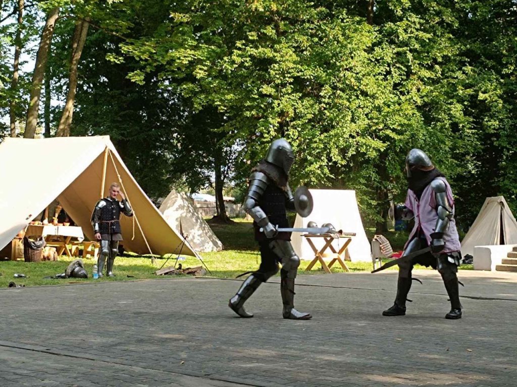 С домашним теплом и по старинным рецептам. В Брестском районе прошел гастрофест «Скокаўскія спасоўкі»