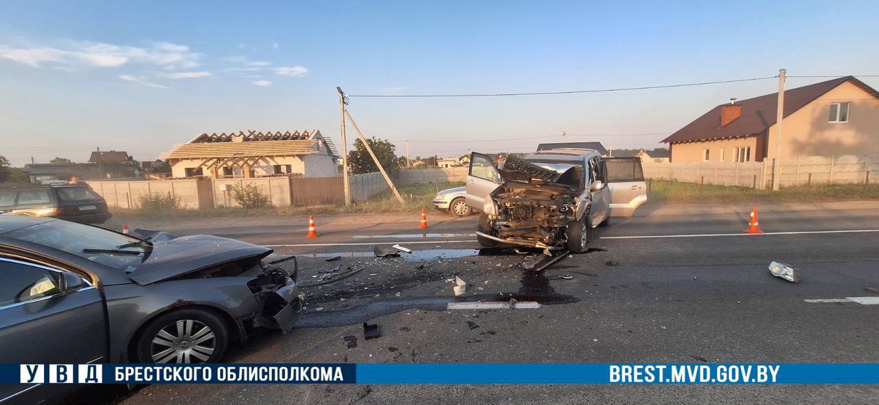 В Брестском районе пьяный бесправник совершил ДТП