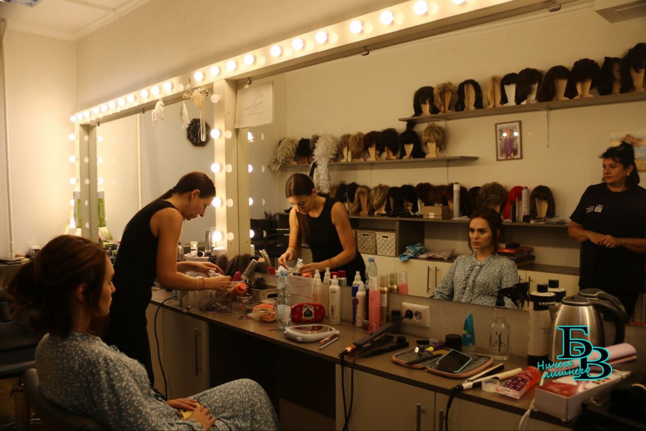 В Бресте cпектаклем «Отцы и дети» открылся международный театральный фестиваль «Белая Вежа»