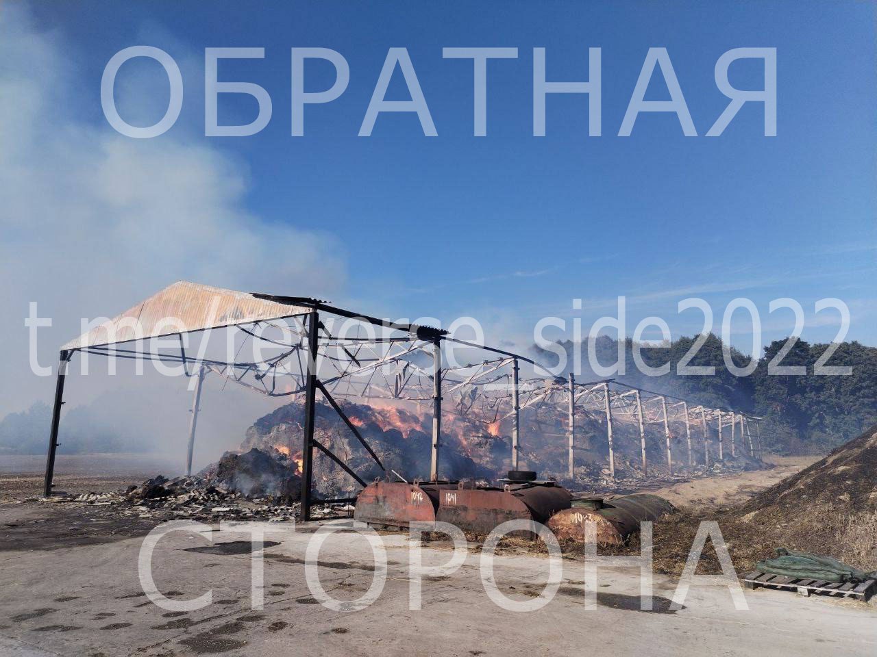 Покурил на 35 тысяч рублей. В Брестской области полностью сгорел ангар с сеном