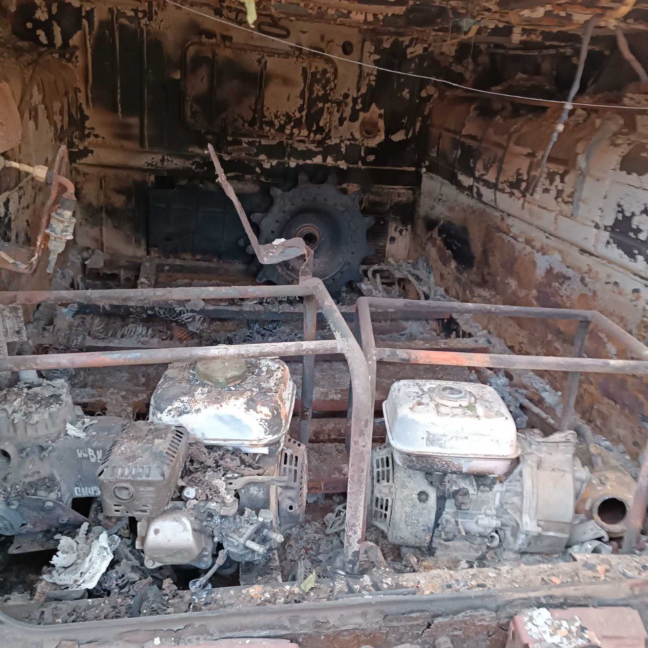 В Столинском районе потушилb крупный пожар. Сгорел вездеход