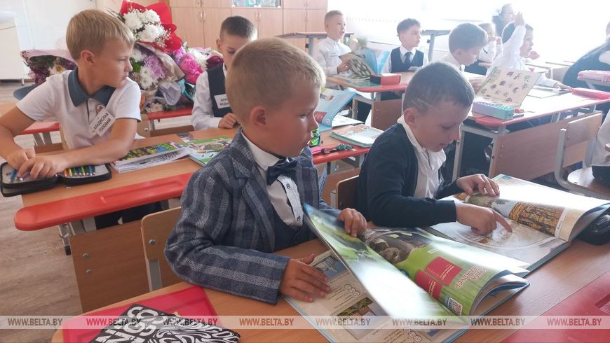 Звонок прозвучал для первоклассников Брестской области