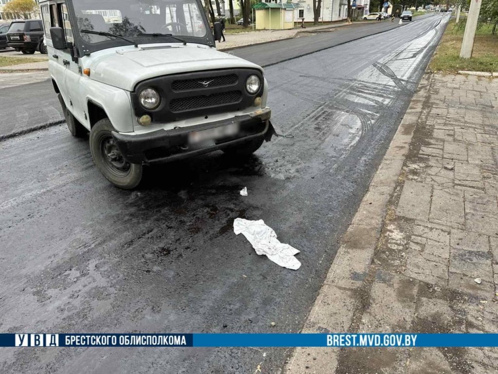 «УАЗ» сбил пенсионерку на пешеходном переходе в Барановичах