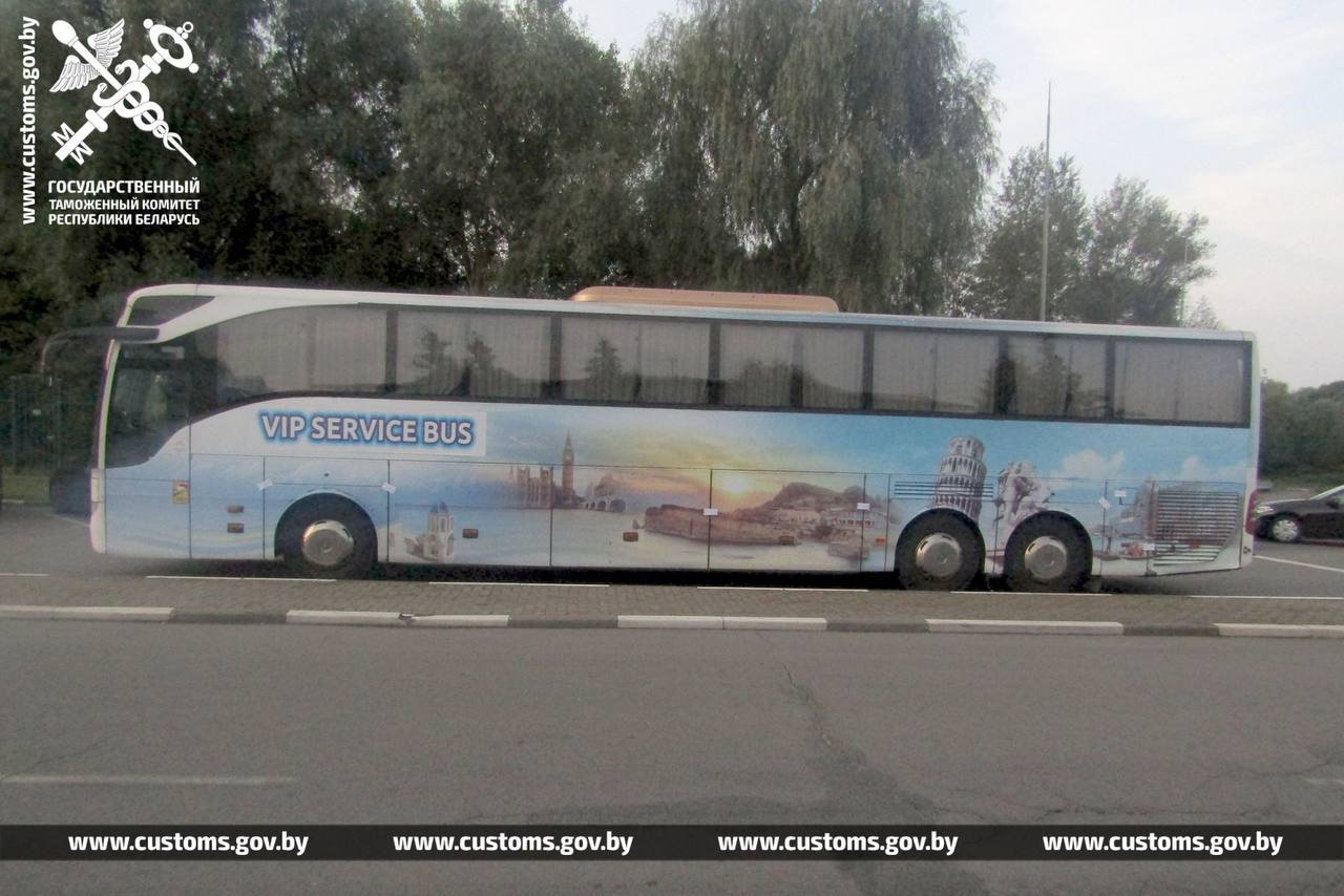 Брестские таможенники обнаружили контрабанду запчастей в польском автобусе