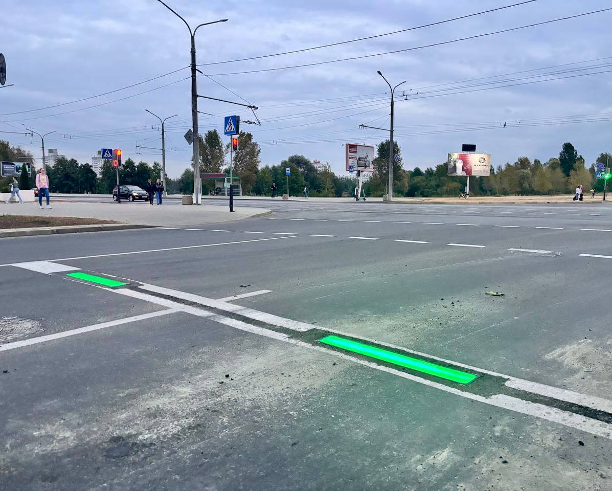 Посмотрите, какой «дублер» светофора появился в Гомеле. Пока он единственный в стране