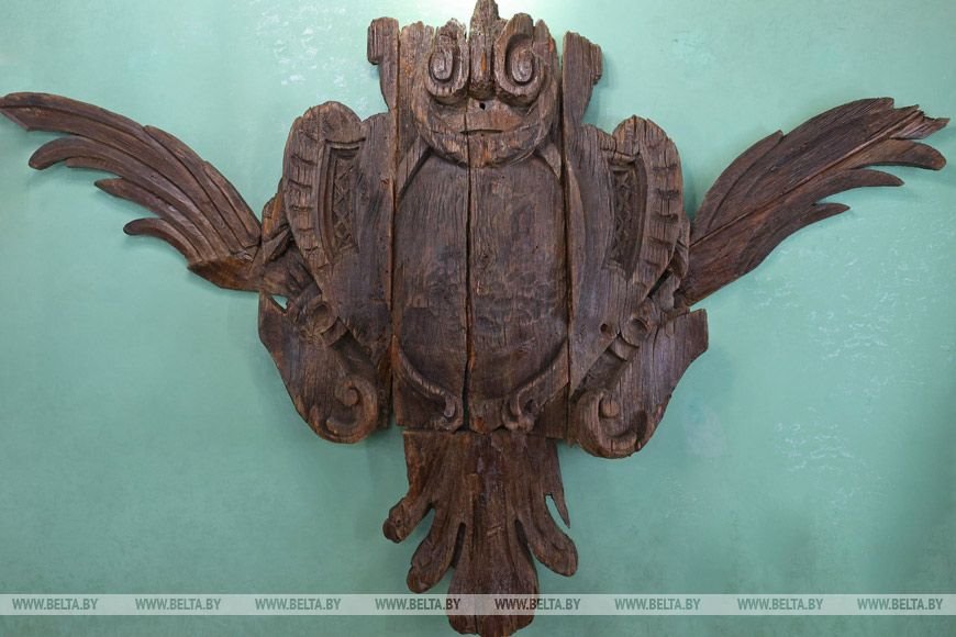 Какие секреты Сапег скрывает Ружанский дворец? Прогулялись по его коридорам