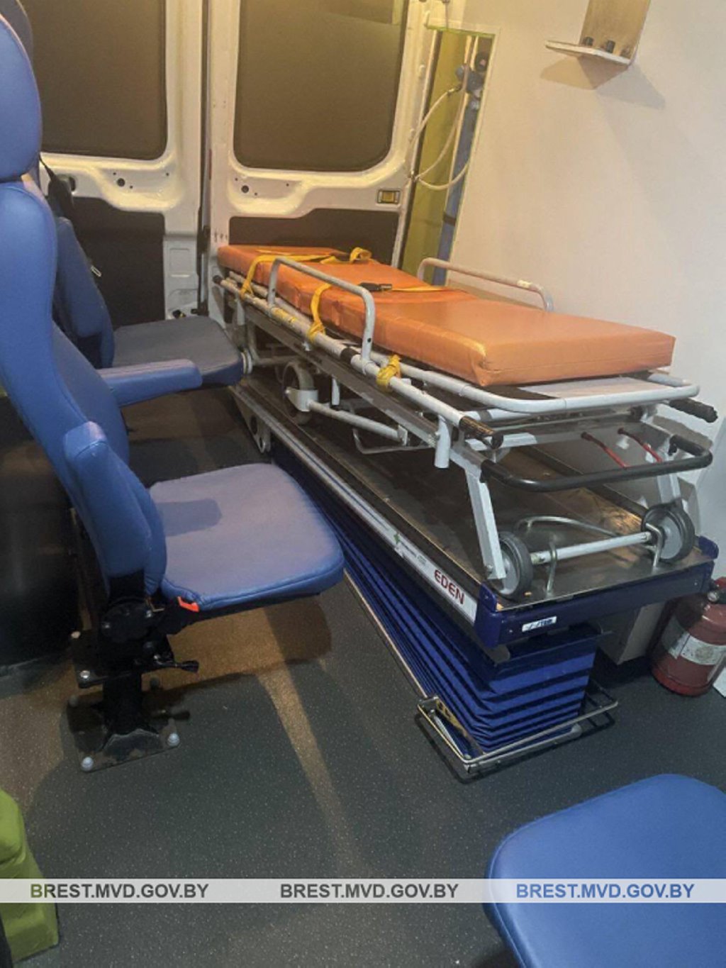 В Пинске девочка упала в машине «скорой» и получила травмы