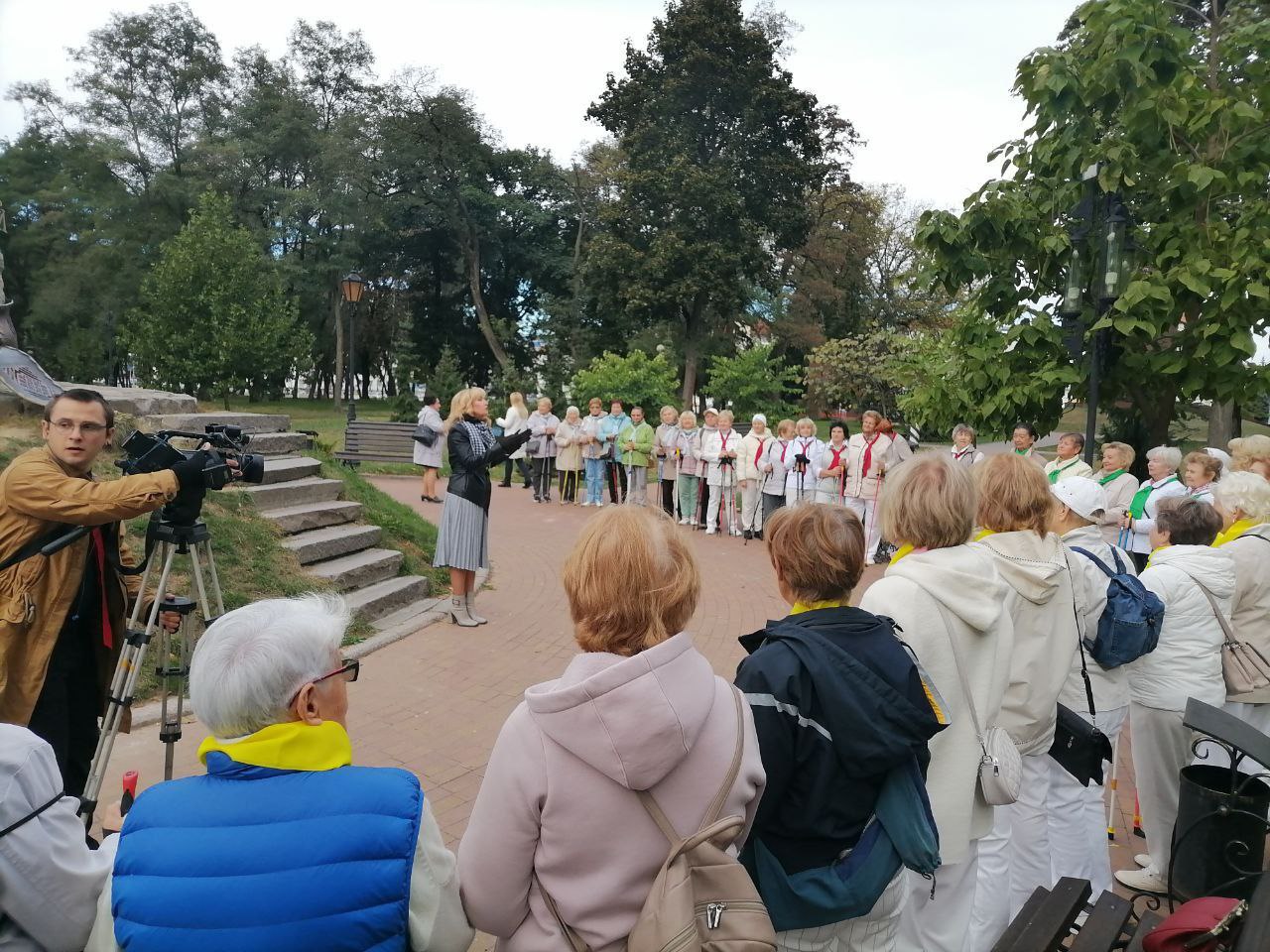 Брестчане старшего поколения участвовали в республиканском марафоне по скандинавской ходьбе