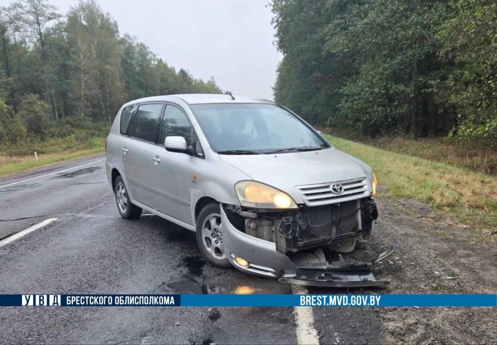 Без пострадавших: столкновение Toyota и Audi в Пинском районе