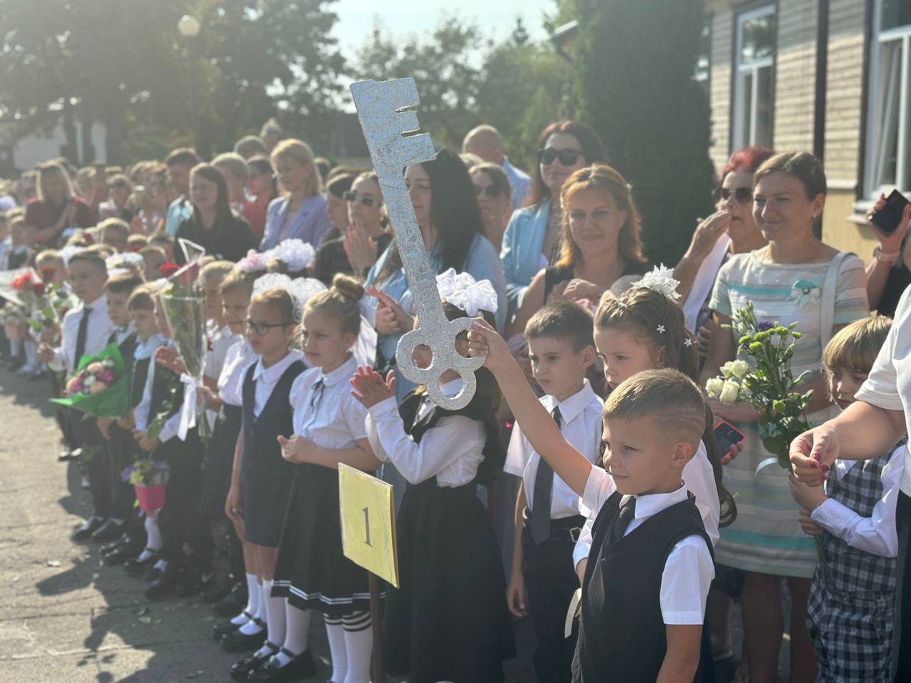 Звонок прозвучал для первоклассников Брестской области