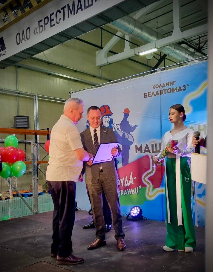 На «Брестмаш» открыли новую линию по производству силиконовых патрубков