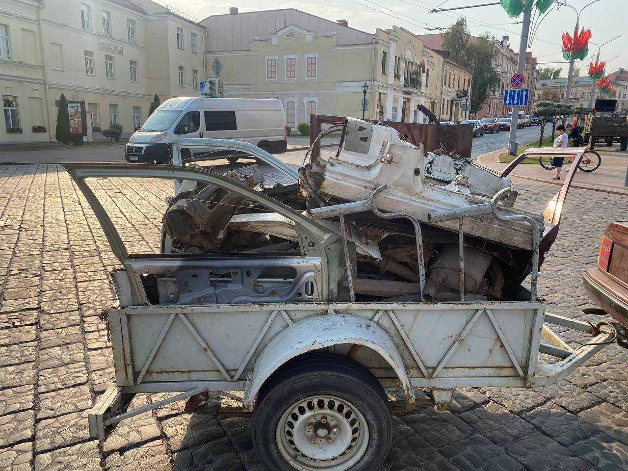 Мужчина вез металлом в пункт сдачи. Инспектор остановил, груз изъяли, назначена проверка