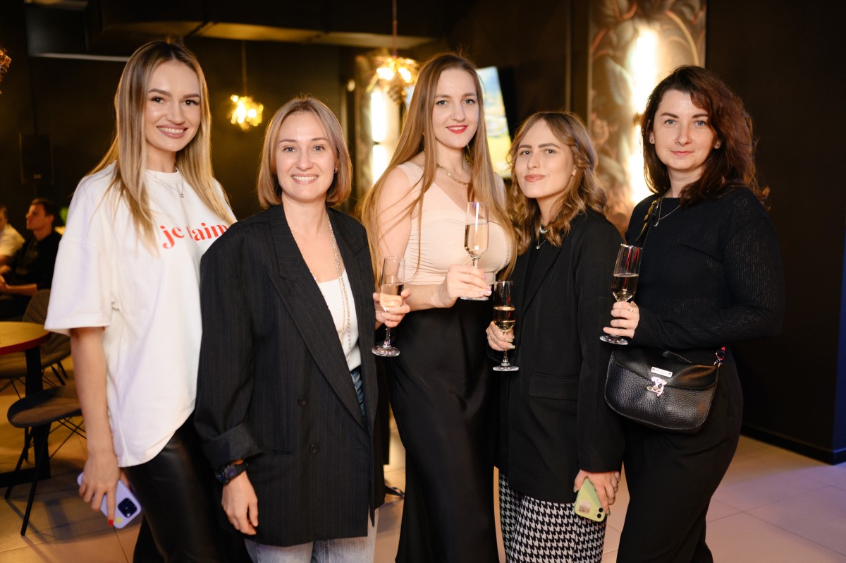 НОВОСТЬ для геймеров: в Бресте открылся крутой компьютерный клуб «CyberX»! Фотоотчёт и цены