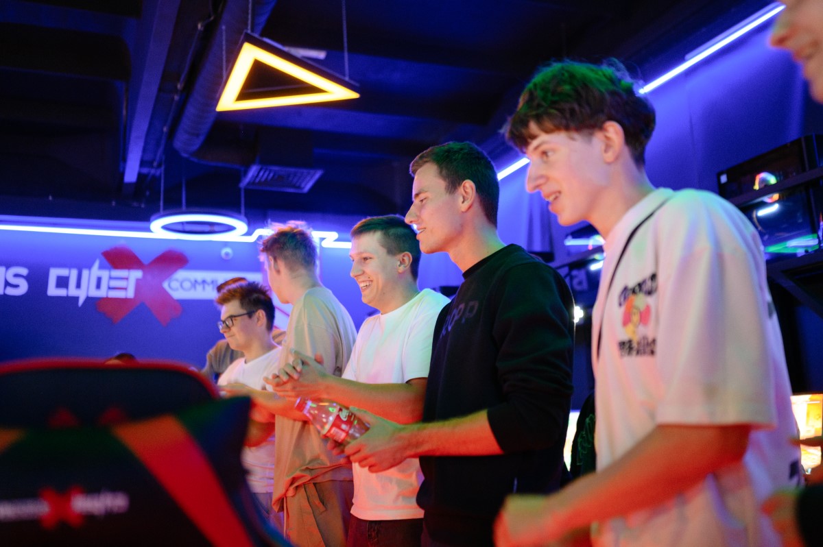 НОВОСТЬ для геймеров: в Бресте открылся крутой компьютерный клуб «CyberX»! Фотоотчёт и цены