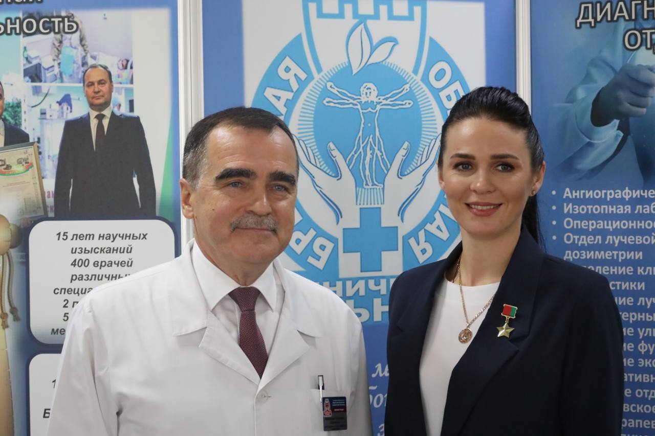 Первая белорусская женщина-космонавт Марина Василевская посещает Брест