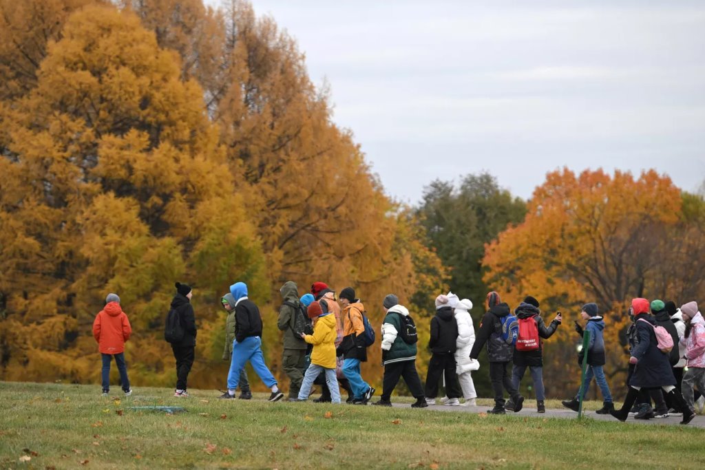 Осенние каникулы начинаются у белорусских школьников
