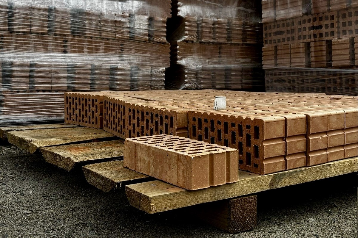 АКЦИЯ от «ЛоремГрупп»: временное зимнее хранение стройматериалов на складе в Бресте с возможностью рассрочки без %