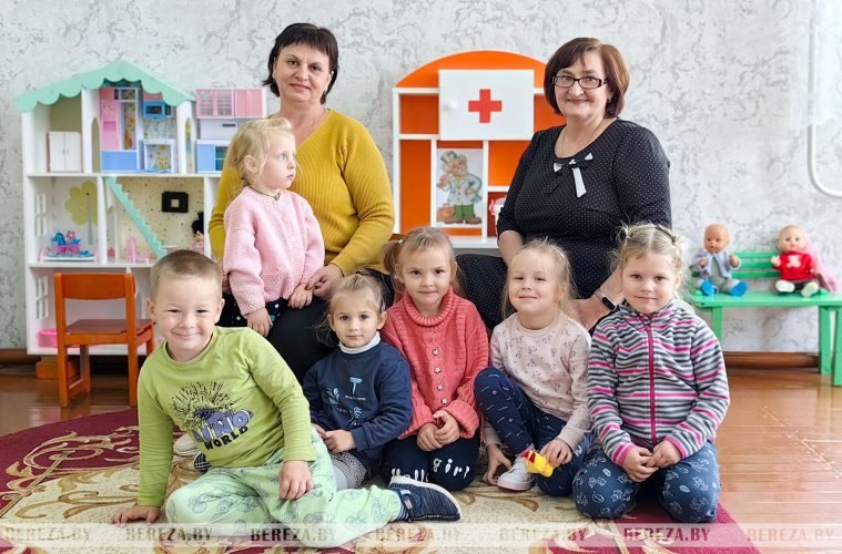 Тепло и забота в детском саду деревни Светоч (Берёзовский район): как маленький коллектив создает большую семью