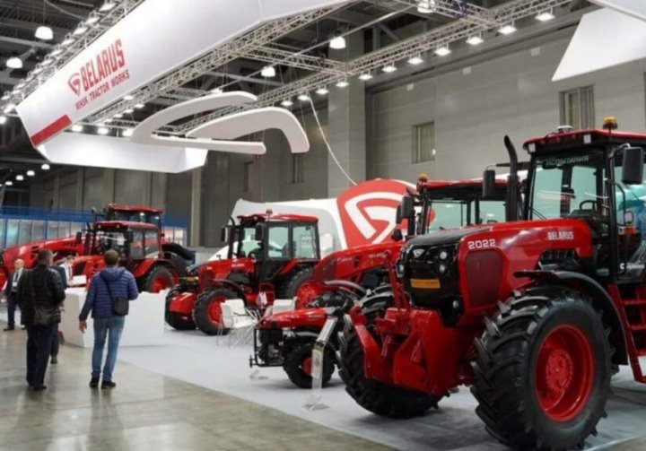 МТЗ ищет работников: какие вакансии есть и сколько предлагают