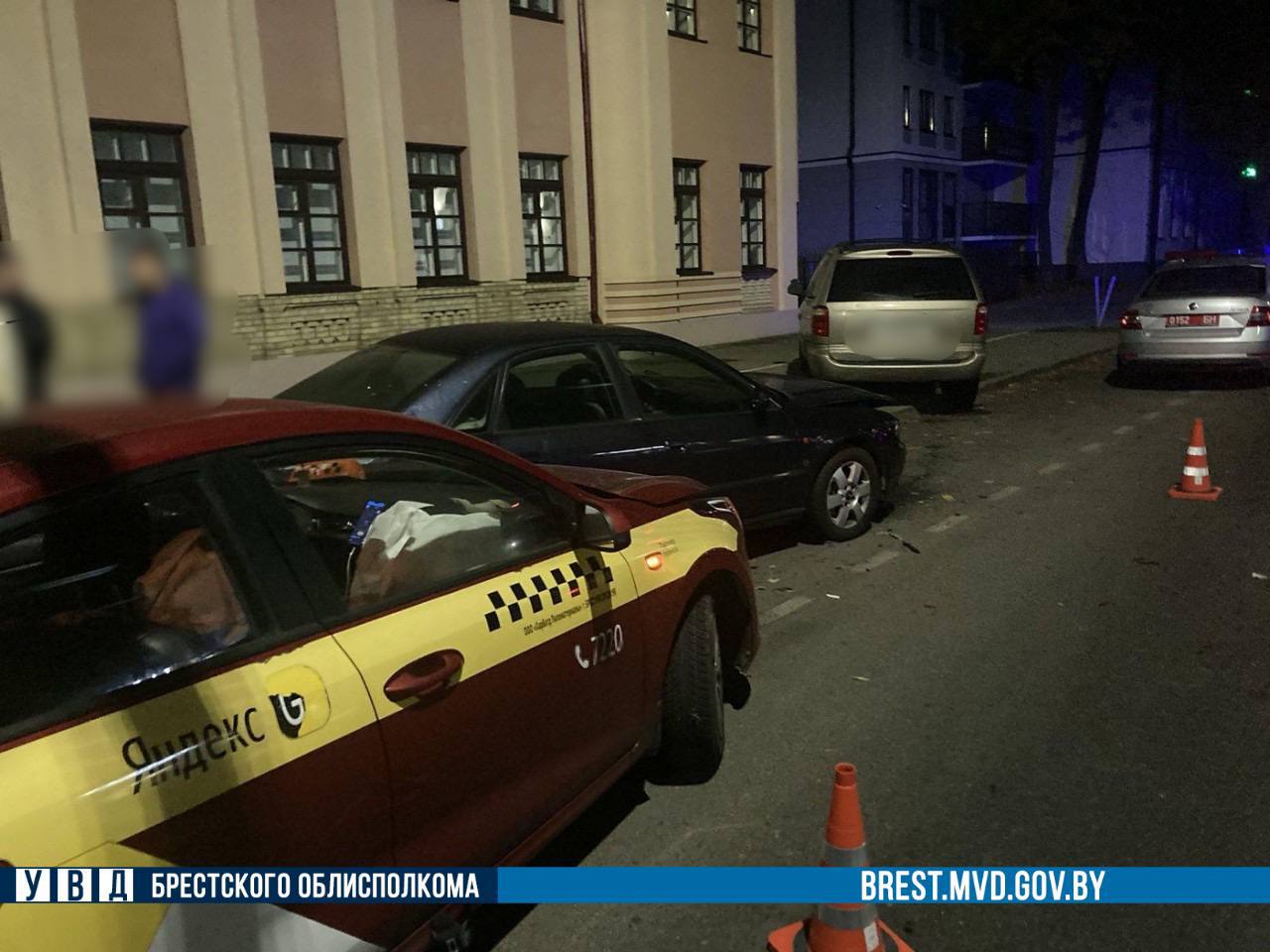 Стали известны подробности ночного ДТП в центре Бреста