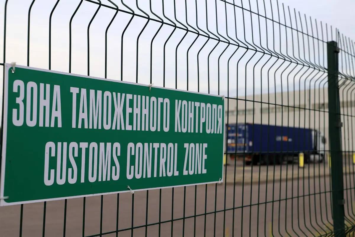 В пункте пропуска «Козловичи» внедрен временный порядок регистрации в электронной очереди — подробности