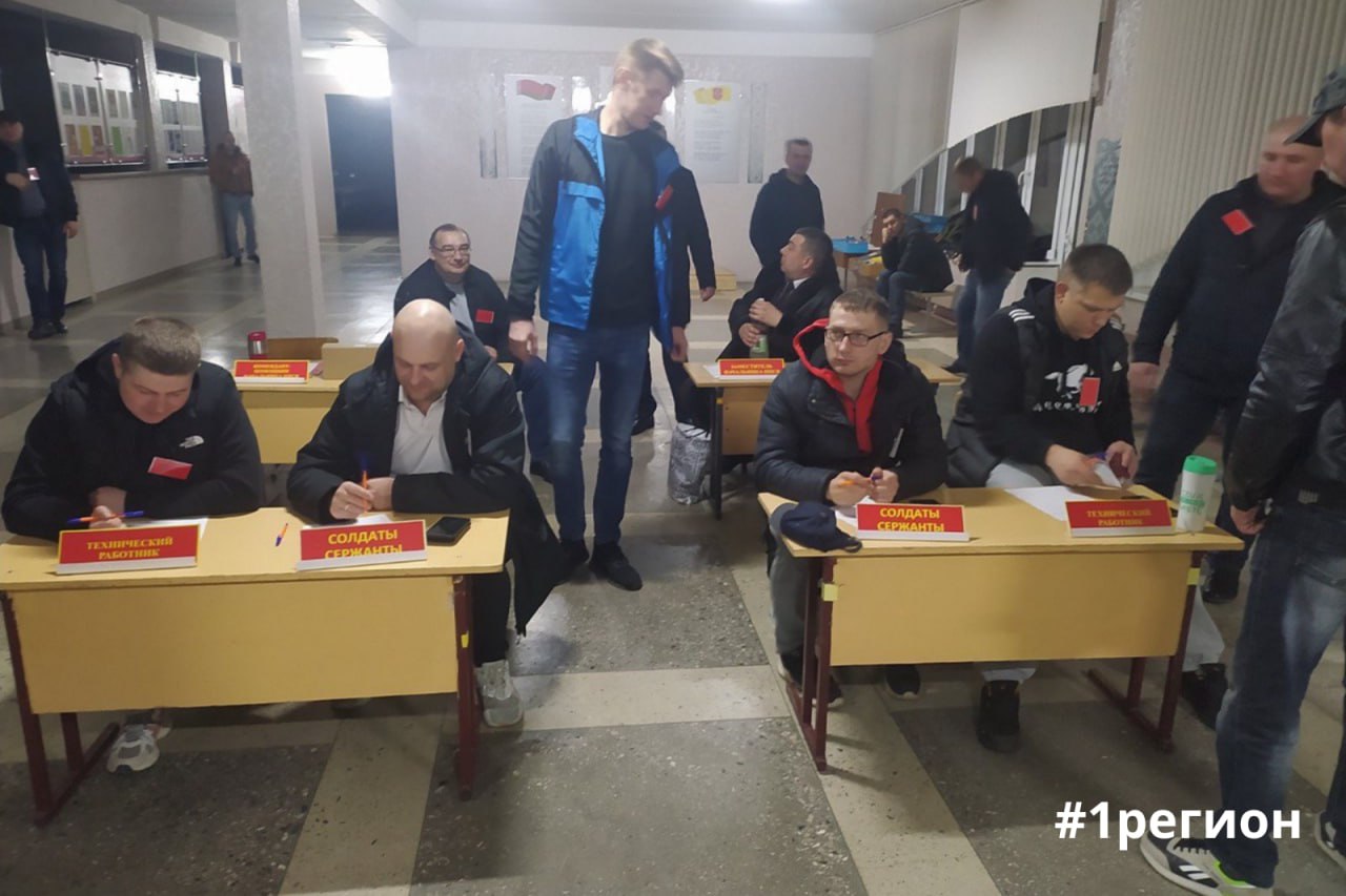 Новые команды военнообязанных отправляются на сборы в Брестской области